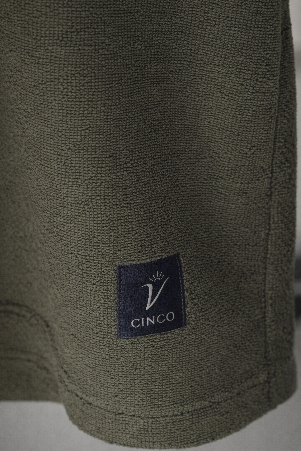CINCO Terry Sleeveless Hoodie / زيتي